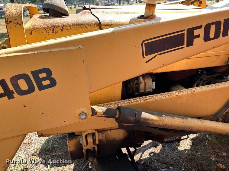 image for item OC9221 1985  Ford 340B  tractor