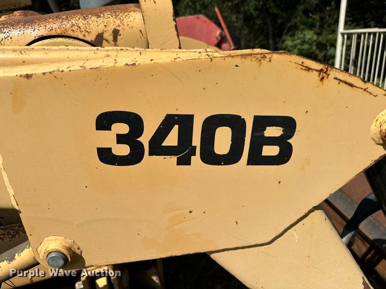 image for item OC9221 1985  Ford 340B  tractor