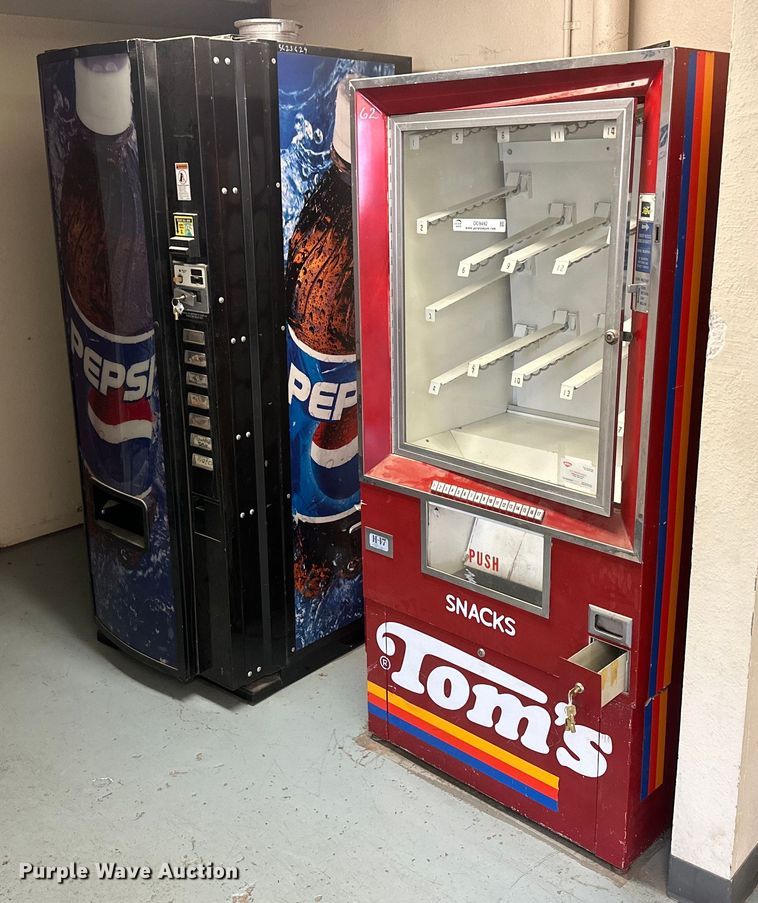 image for item OC9492 (2) vending machines