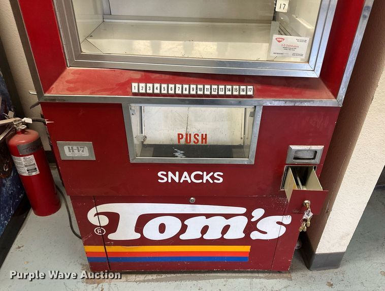 image for item OC9492 (2) vending machines