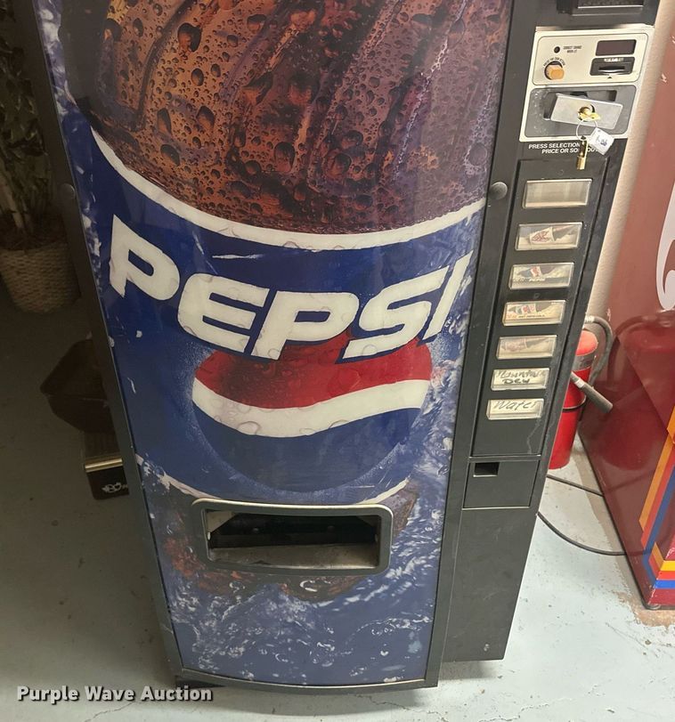 image for item OC9492 (2) vending machines