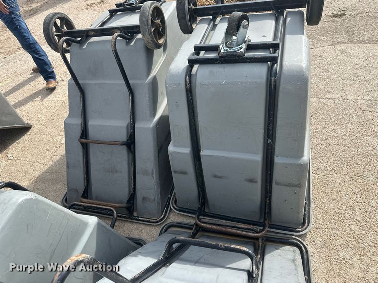 image for item OC9493 (15) poly trash carts