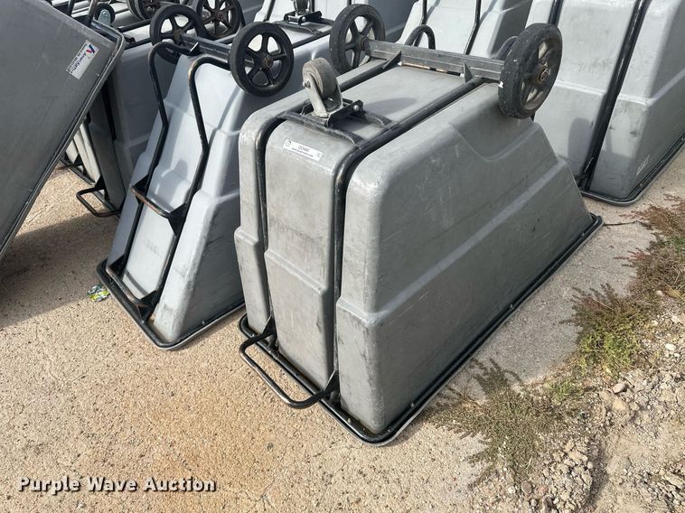image for item OC9493 (15) poly trash carts