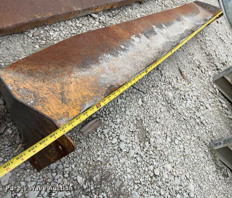 image for item OC9552 (4) spreader aprons