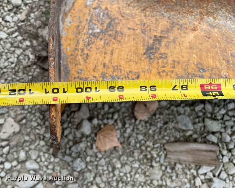 image for item OC9552 (4) spreader aprons