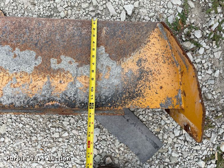 image for item OC9552 (4) spreader aprons