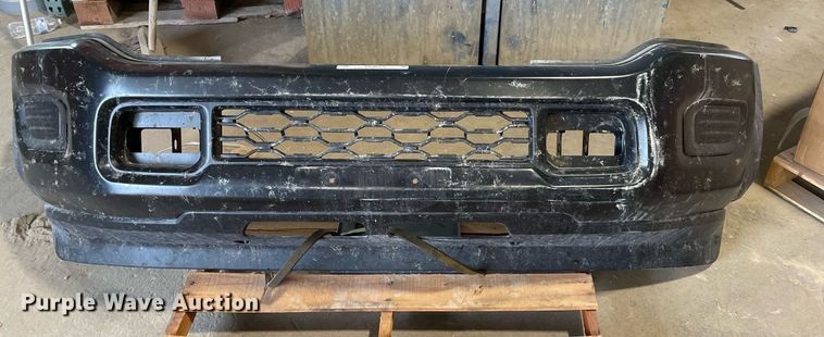 image for item OC9553 2022 Dodge Ram 5500 front bumper