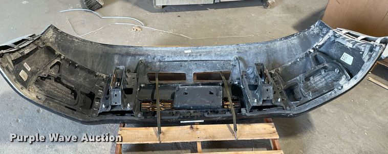 image for item OC9553 2022 Dodge Ram 5500 front bumper