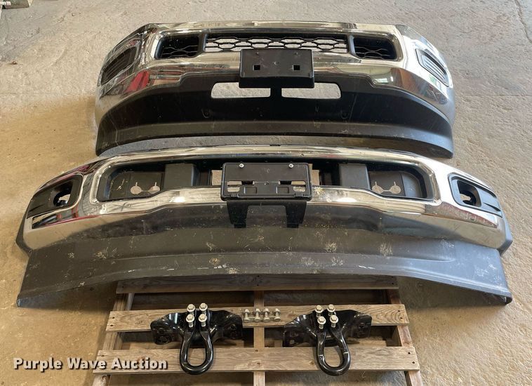 image for item OC9554 (2) front bumpers