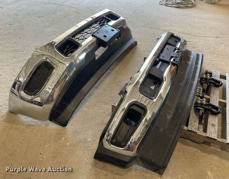 image for item OC9554 (2) front bumpers