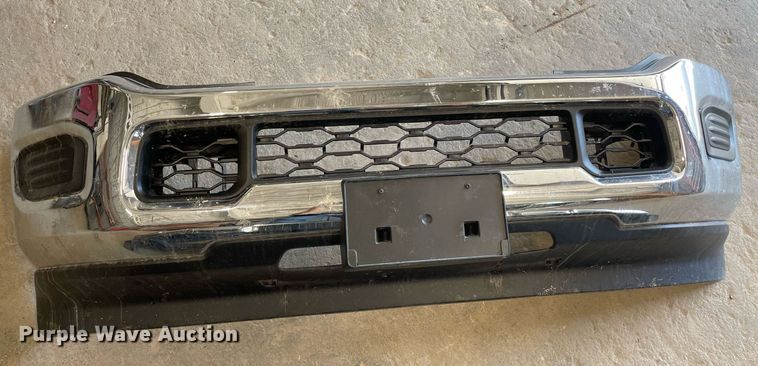 image for item OC9554 (2) front bumpers