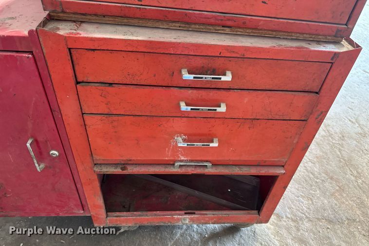 image for item OF9001 (2) toolboxes