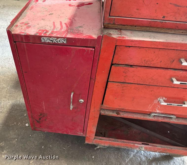 image for item OF9001 (2) toolboxes