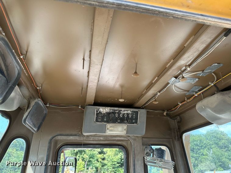 image for item OG9161 1996 Kawasaki  95Z III wheel loader