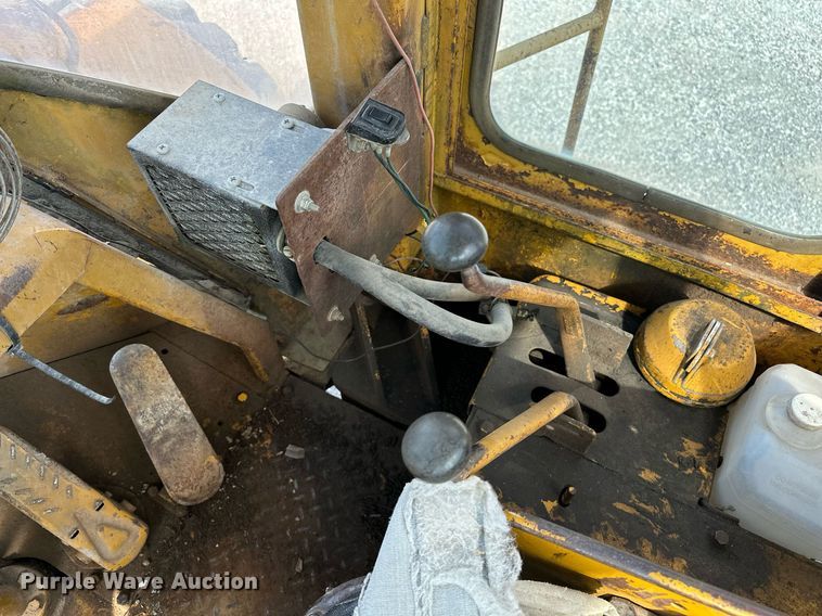 image for item OG9163 1972 Caterpillar 966C  wheel loader