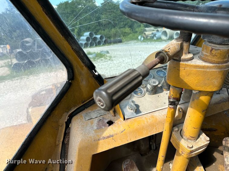 image for item OG9163 1972 Caterpillar 966C  wheel loader