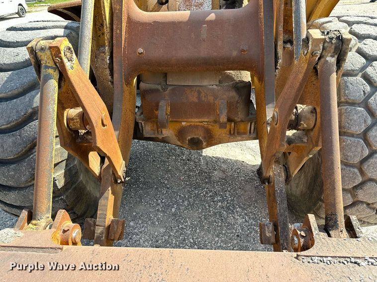 image for item OG9163 1972 Caterpillar 966C  wheel loader