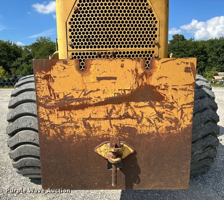image for item OG9163 1972 Caterpillar 966C  wheel loader
