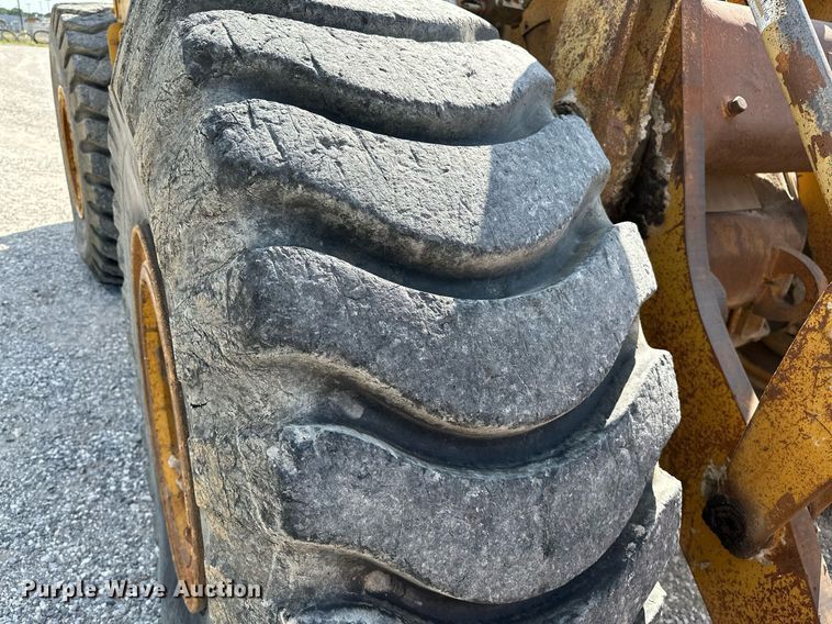 image for item OG9163 1972 Caterpillar 966C  wheel loader