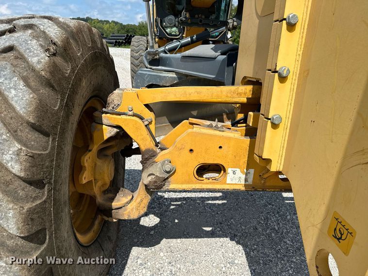 image for item OG9165 2012 John Deere 770 GP  motor grader