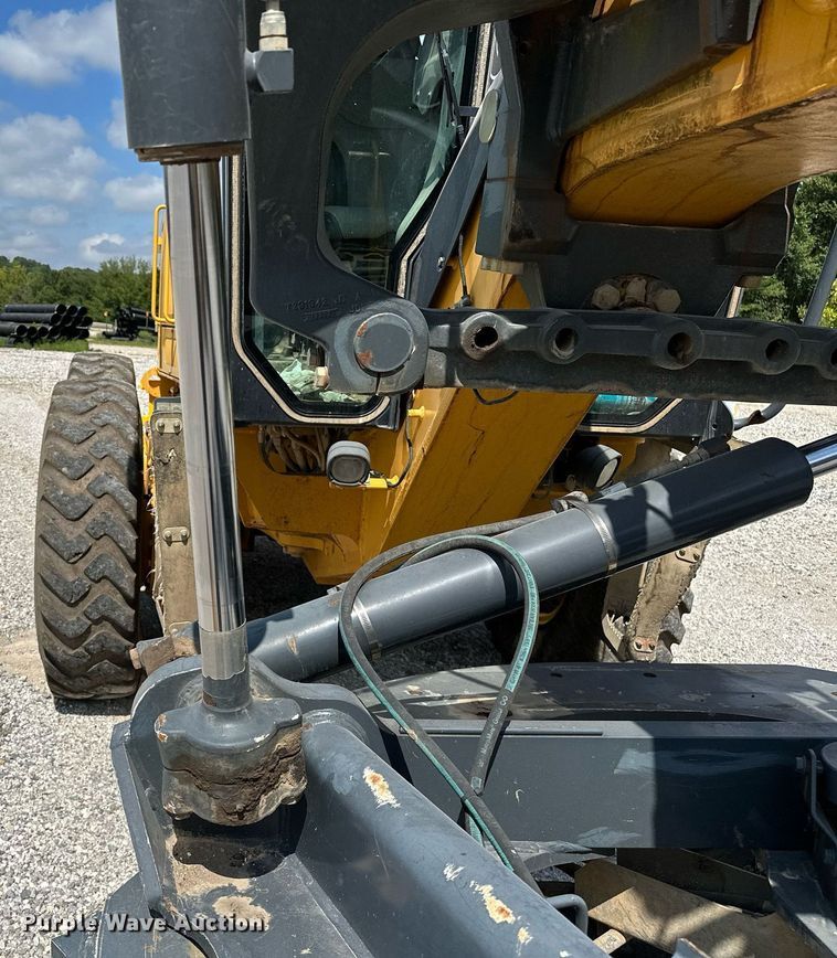 image for item OG9165 2012 John Deere 770 GP  motor grader