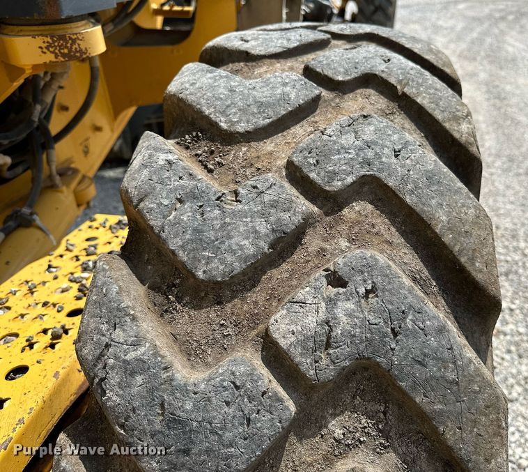 image for item OG9165 2012 John Deere 770 GP  motor grader