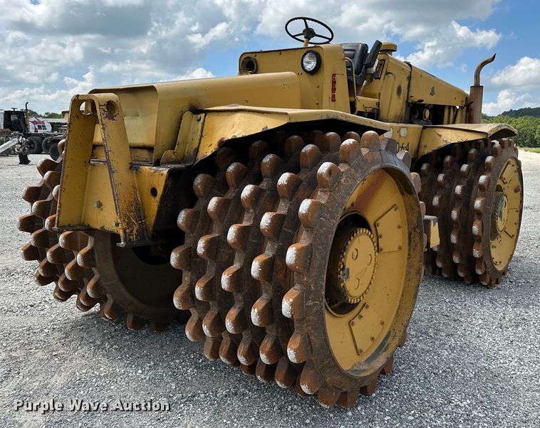 image for item OG9167 Bomag K300 landfill compactor