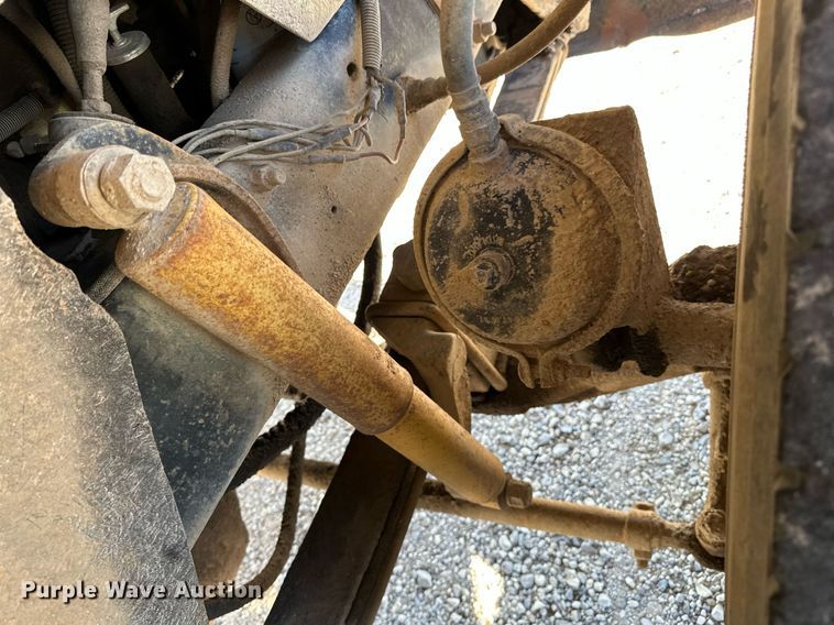 image for item OG9169 1985 Mack R686ST  semi truck