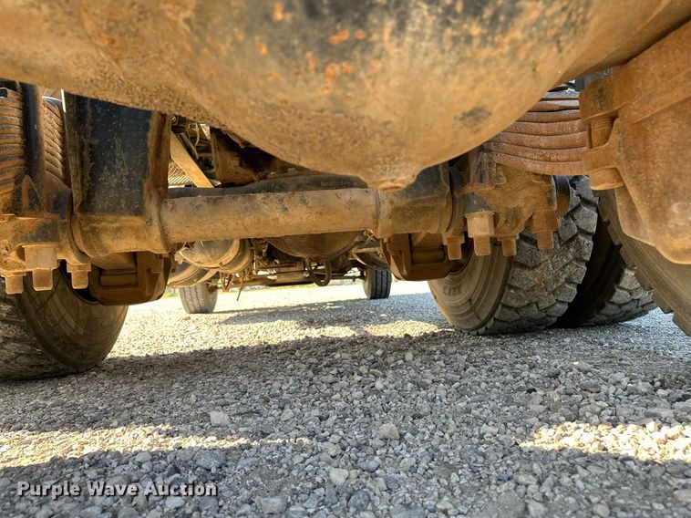 image for item OG9169 1985 Mack R686ST  semi truck