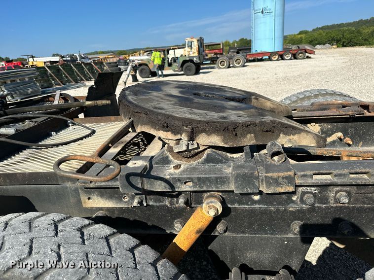 image for item OG9169 1985 Mack R686ST  semi truck