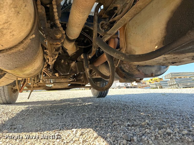 image for item OG9169 1985 Mack R686ST  semi truck