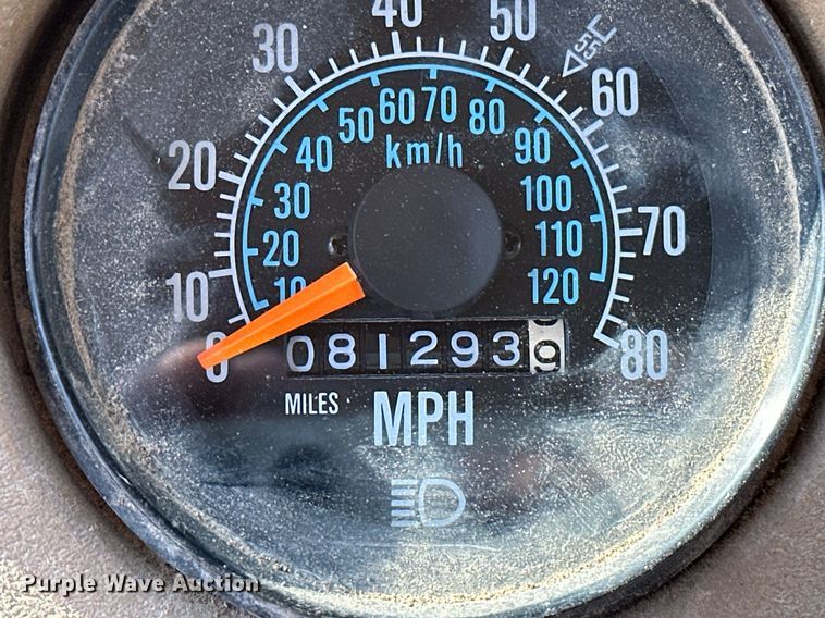 image for item OG9169 1985 Mack R686ST  semi truck