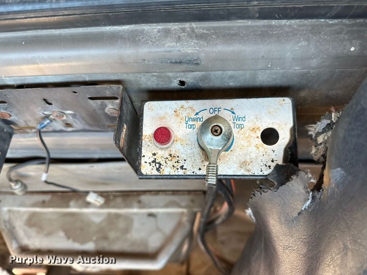 image for item OG9169 1985 Mack R686ST  semi truck