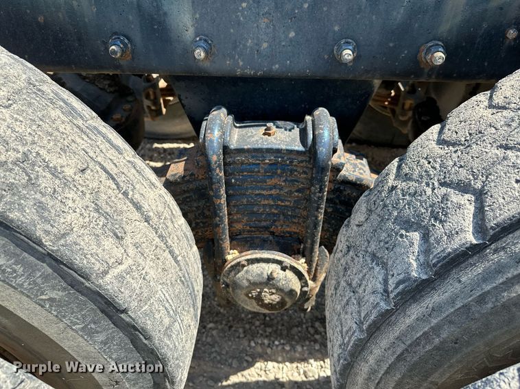 image for item OG9170 1980 Mack RD688S  semi truck