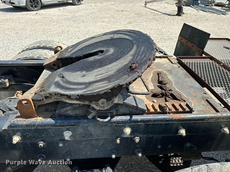 image for item OG9170 1980 Mack RD688S  semi truck