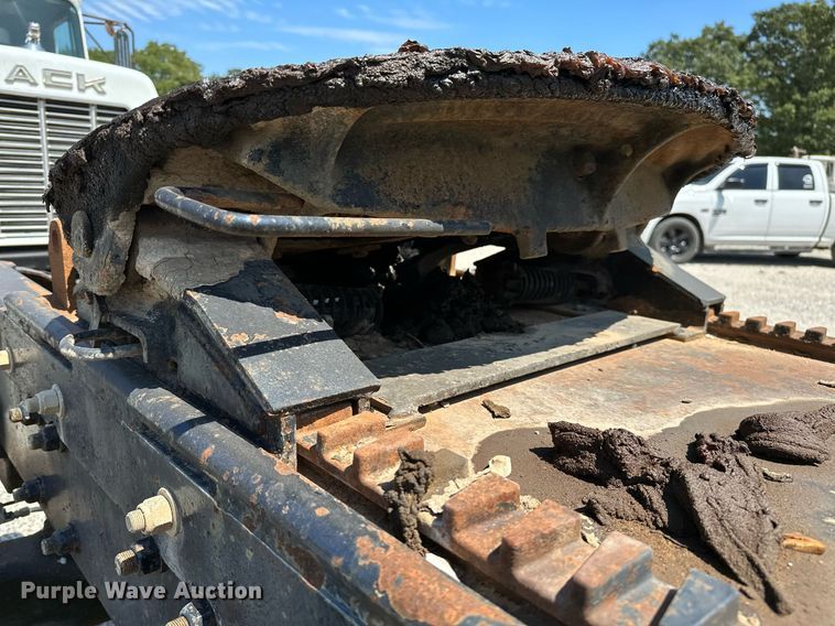 image for item OG9170 1980 Mack RD688S  semi truck