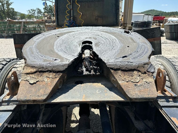 image for item OG9170 1980 Mack RD688S  semi truck