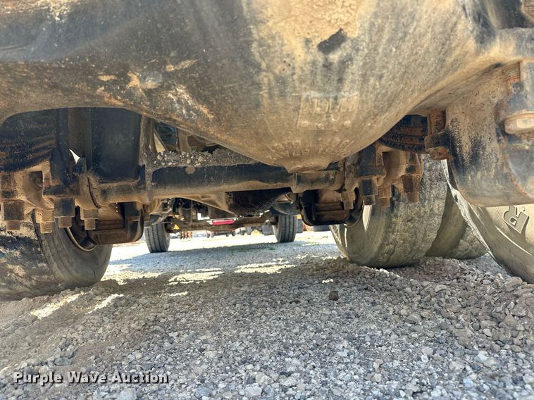 image for item OG9170 1980 Mack RD688S  semi truck