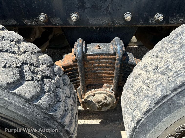 image for item OG9170 1980 Mack RD688S  semi truck