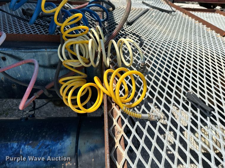 image for item OG9170 1980 Mack RD688S  semi truck