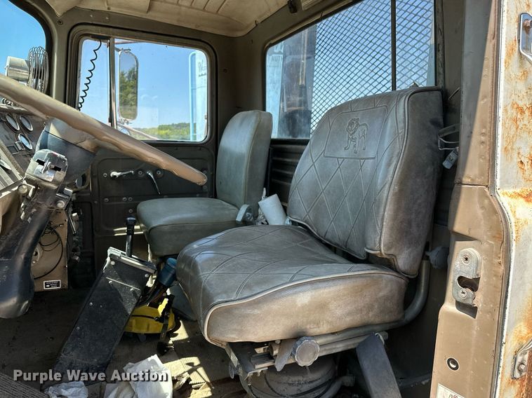 image for item OG9170 1980 Mack RD688S  semi truck