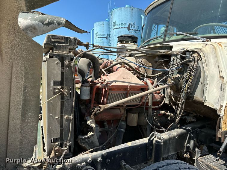 image for item OG9170 1980 Mack RD688S  semi truck