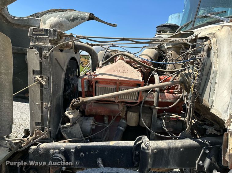 image for item OG9170 1980 Mack RD688S  semi truck