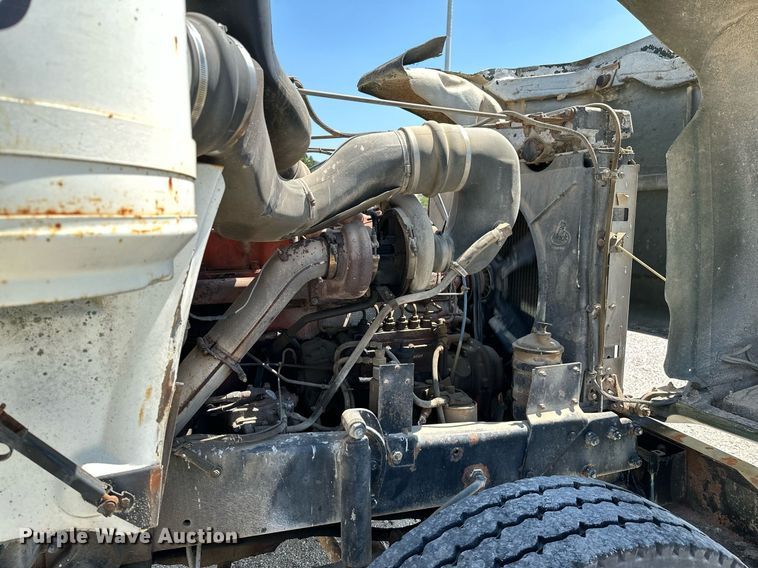 image for item OG9170 1980 Mack RD688S  semi truck