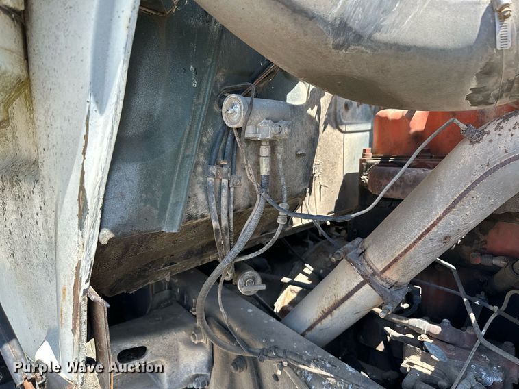 image for item OG9170 1980 Mack RD688S  semi truck