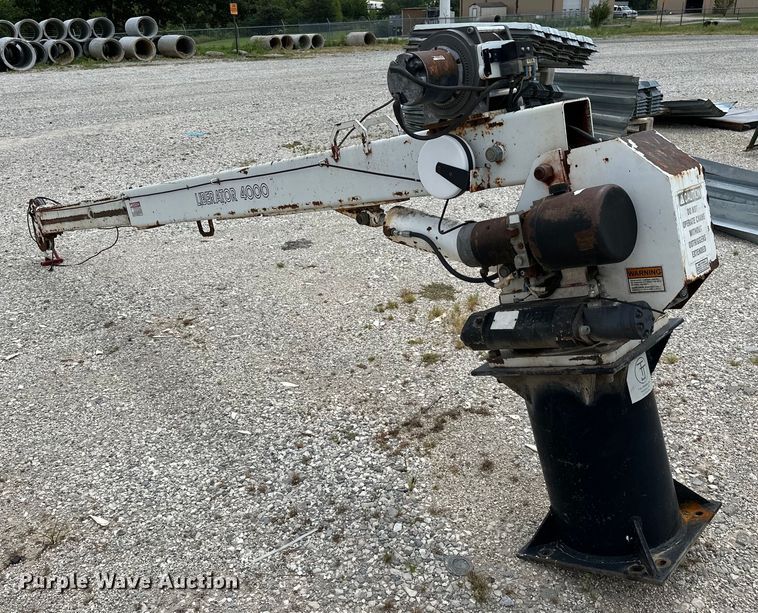 image for item OG9171 Ideal Crane Corporation  Liberator 4000 truck crane