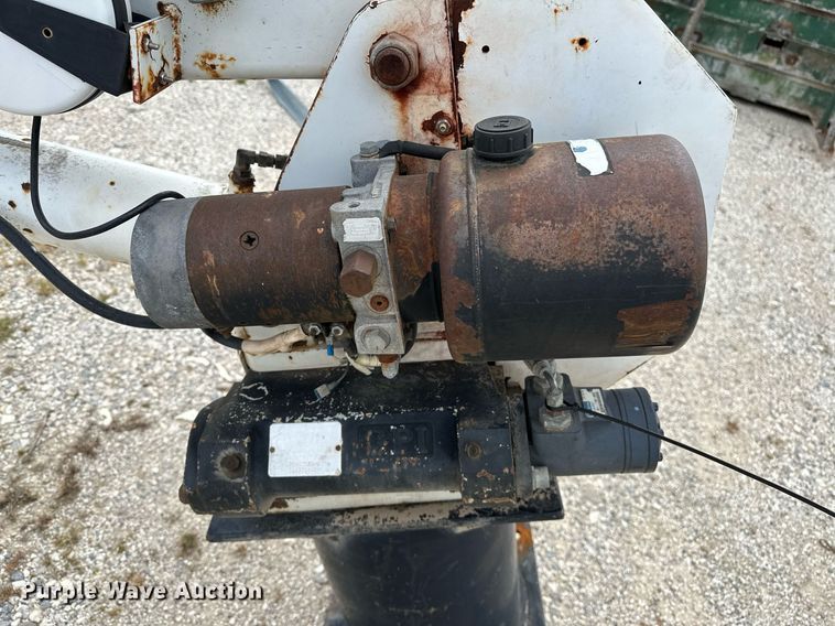 image for item OG9171 Ideal Crane Corporation  Liberator 4000 truck crane