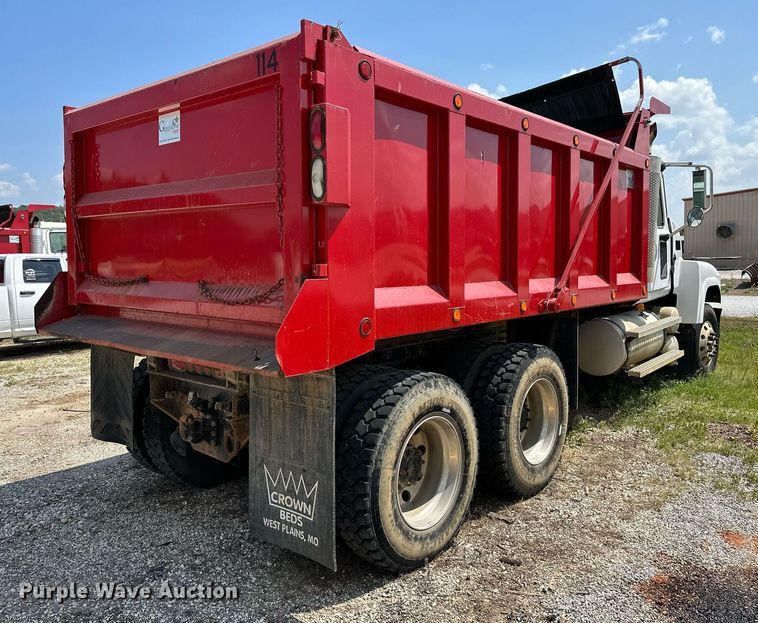 image for item OG9174 2007 Mack  CHN613 dump truck