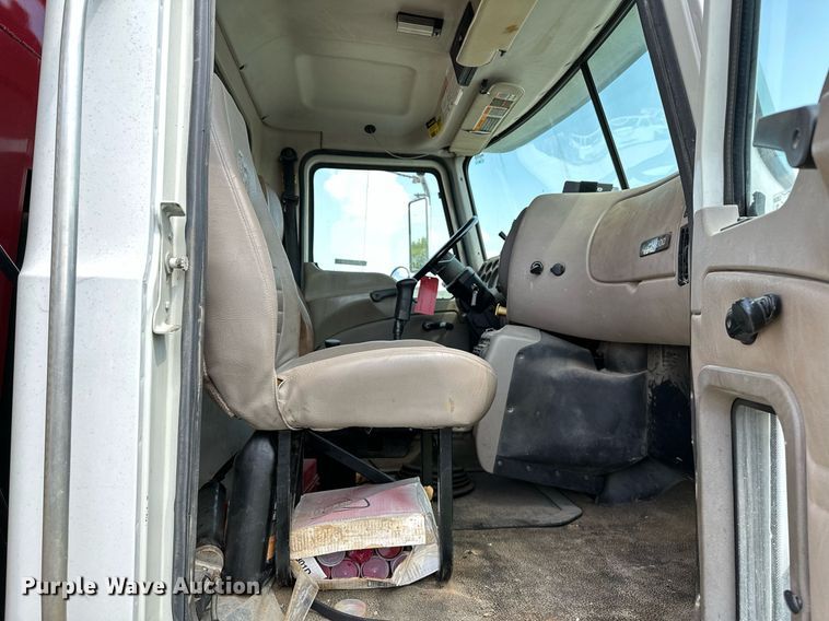 image for item OG9174 2007 Mack  CHN613 dump truck