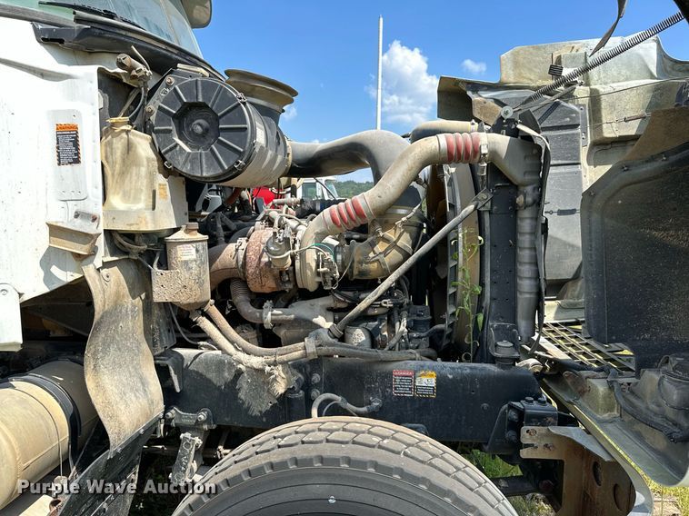 image for item OG9174 2007 Mack  CHN613 dump truck